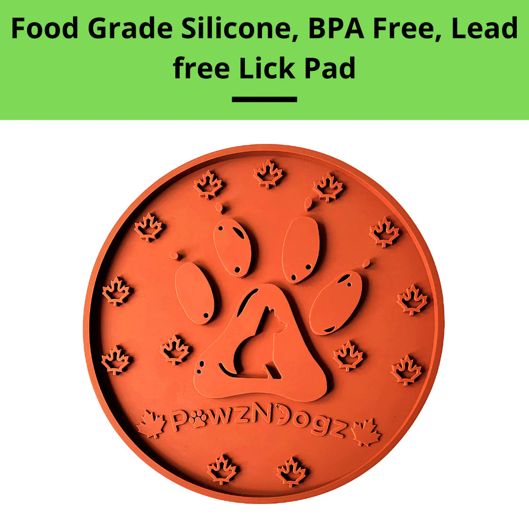 The food-grade silicone lick pad can be used separately on smooth floors with its suction cup base.