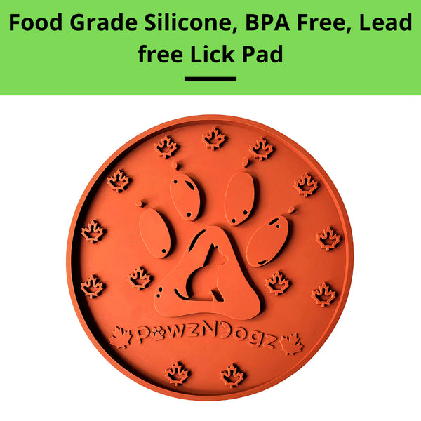 The food-grade silicone lick pad can be used separately on smooth floors with its suction cup base.