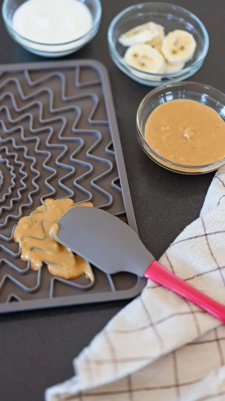 Messy Mutts - Framed Silicone Interactive Licking Mat