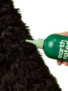 Image showing nozzle of Earth Rated 3 in 1 Shampoo for Curly Coats and how close it can get to the skin