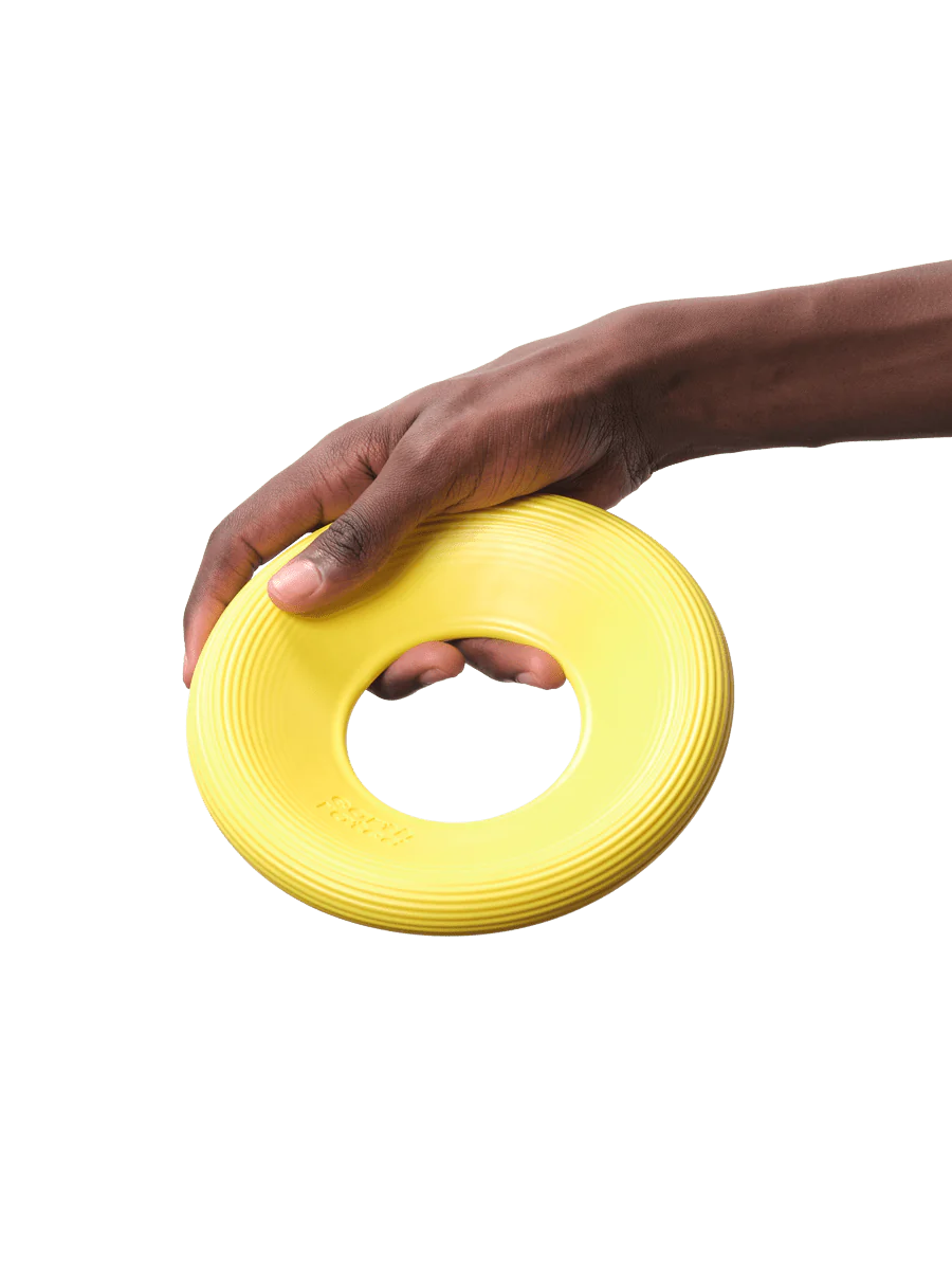 Close-up view of Earth Rated Fly Toy, showcasing durable material and easy-to-pick-up rolled edge.