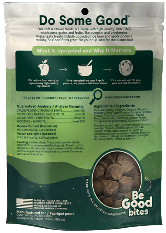 Back view of Open Farm Be Good Bites - Pumpkin bag, detailing the ingredients and nutritional information.