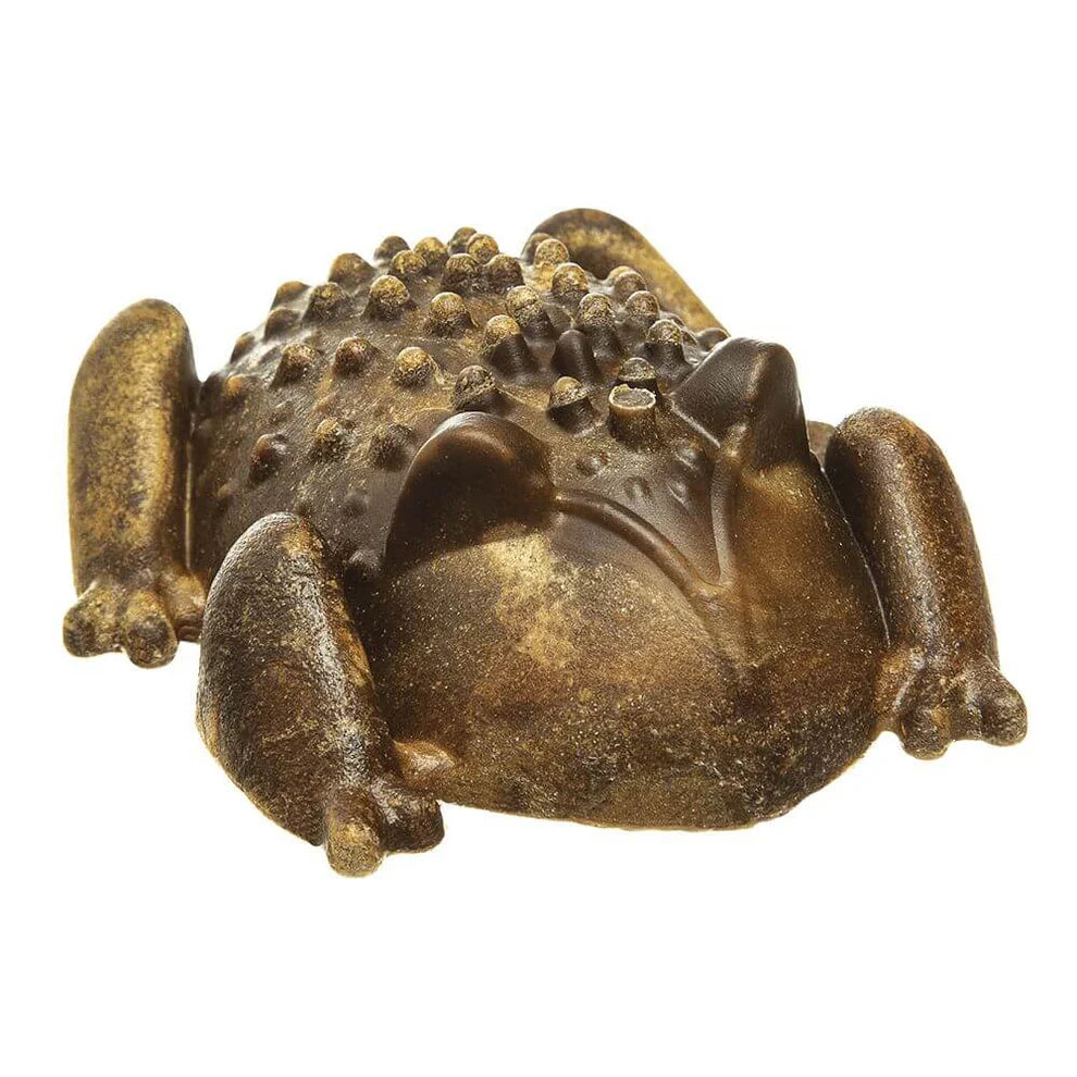 Close-up of the Red Barn Chew-a-Bull Toad, highlighting ridges, grooves, and the unique toad shape for effective plaque and tartar control.